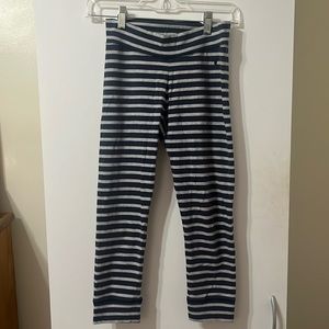 american eagle navy and grey midi length leggings